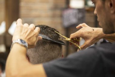 Burlesque Barber Shop - CC León Plaza